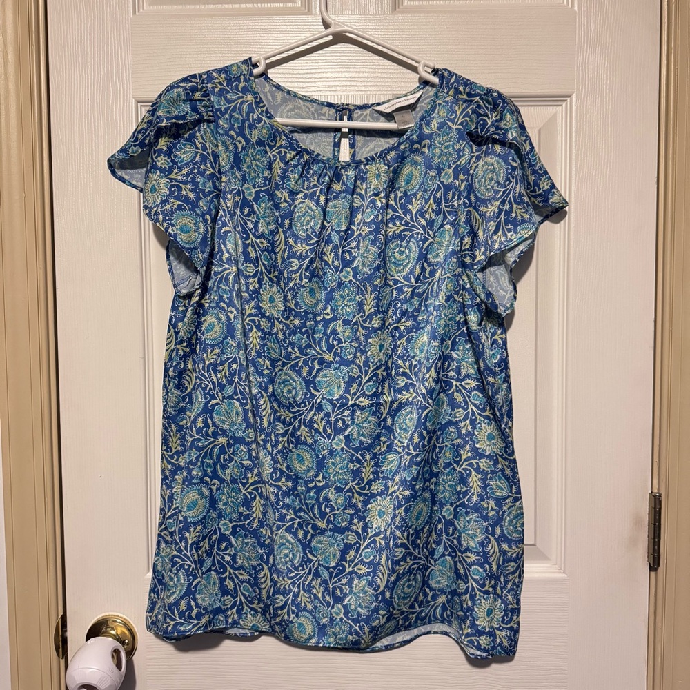 Christopher & Banks Women's Floral Short Sleeve Top Size M Tulip Sleeve Blouse